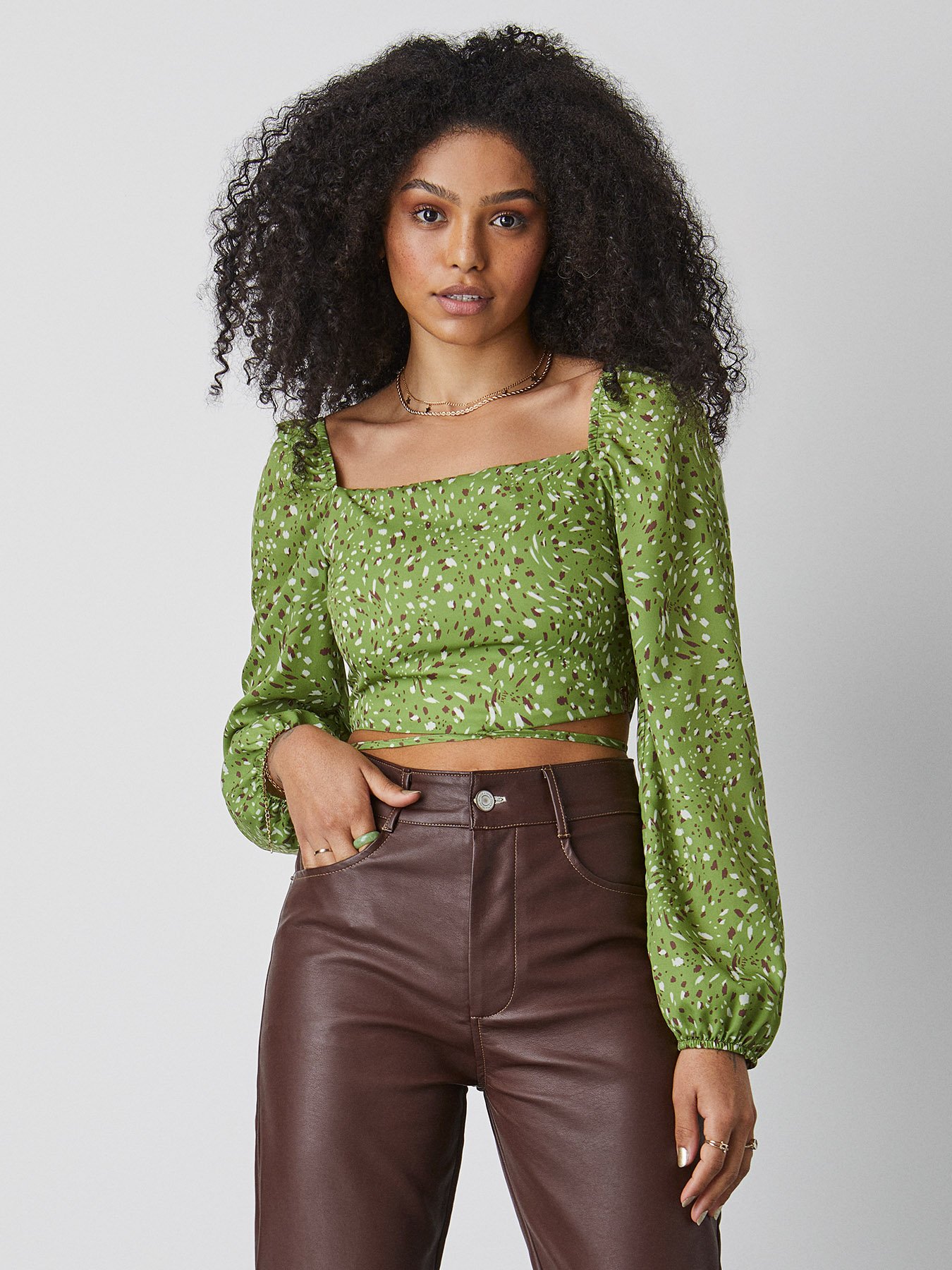 Cropped Manga Longa Verde