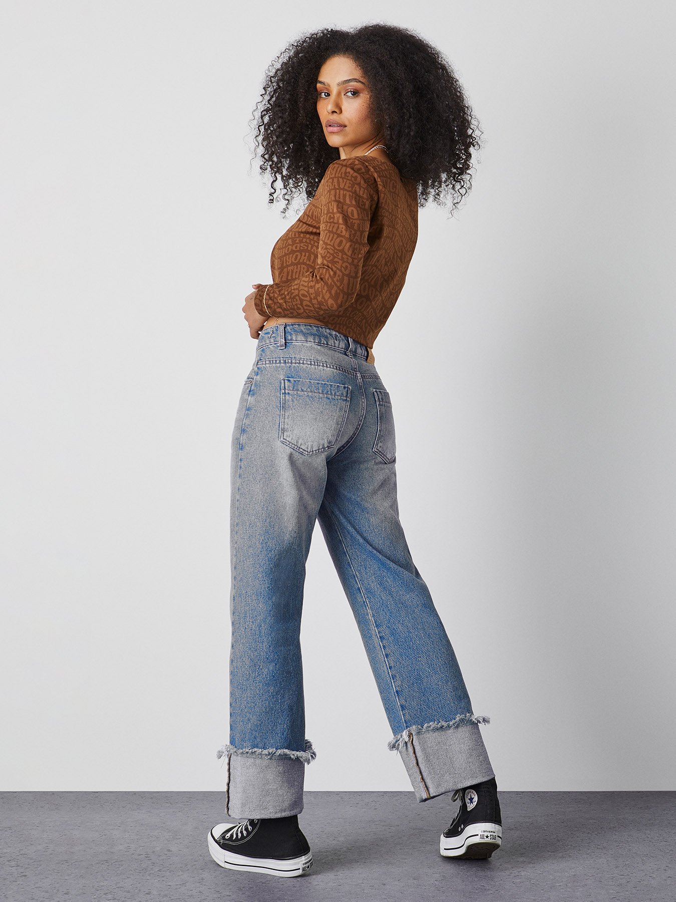 Calça Wide com Barra Dobrada