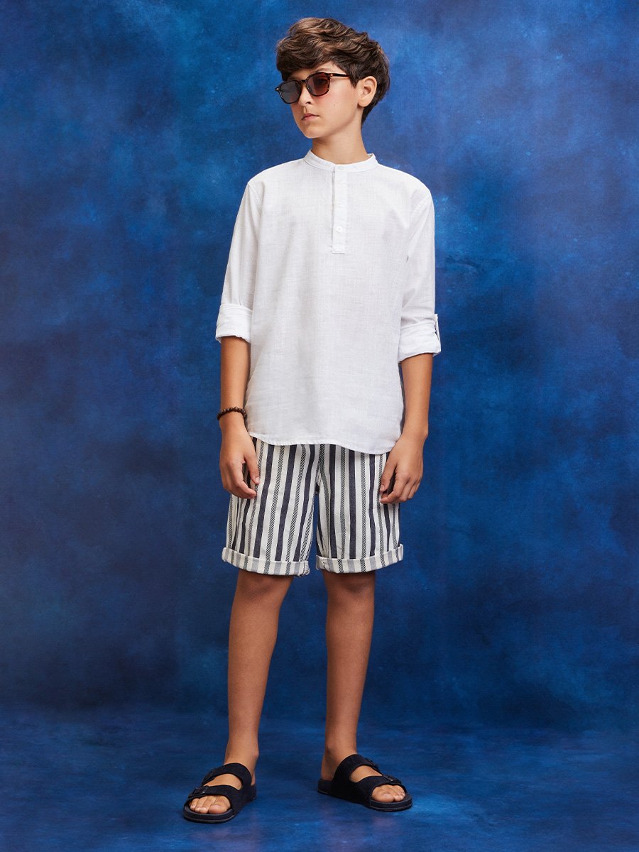 アイボリー　1点 Camiseta Branca com Botão