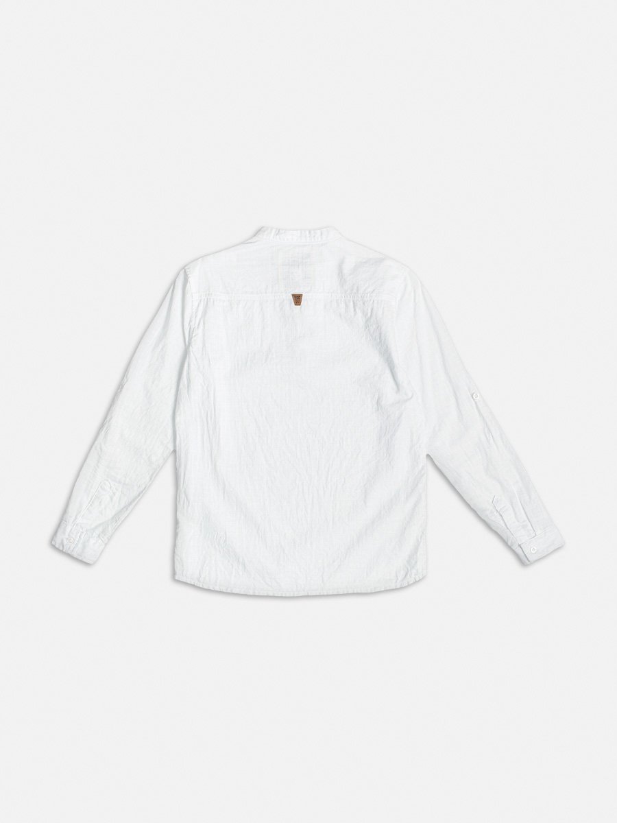 Camiseta Branca com Botão