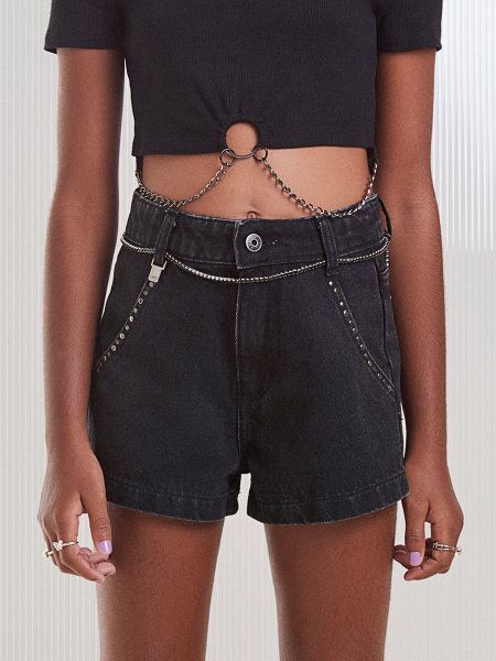 Short Black com Tachas