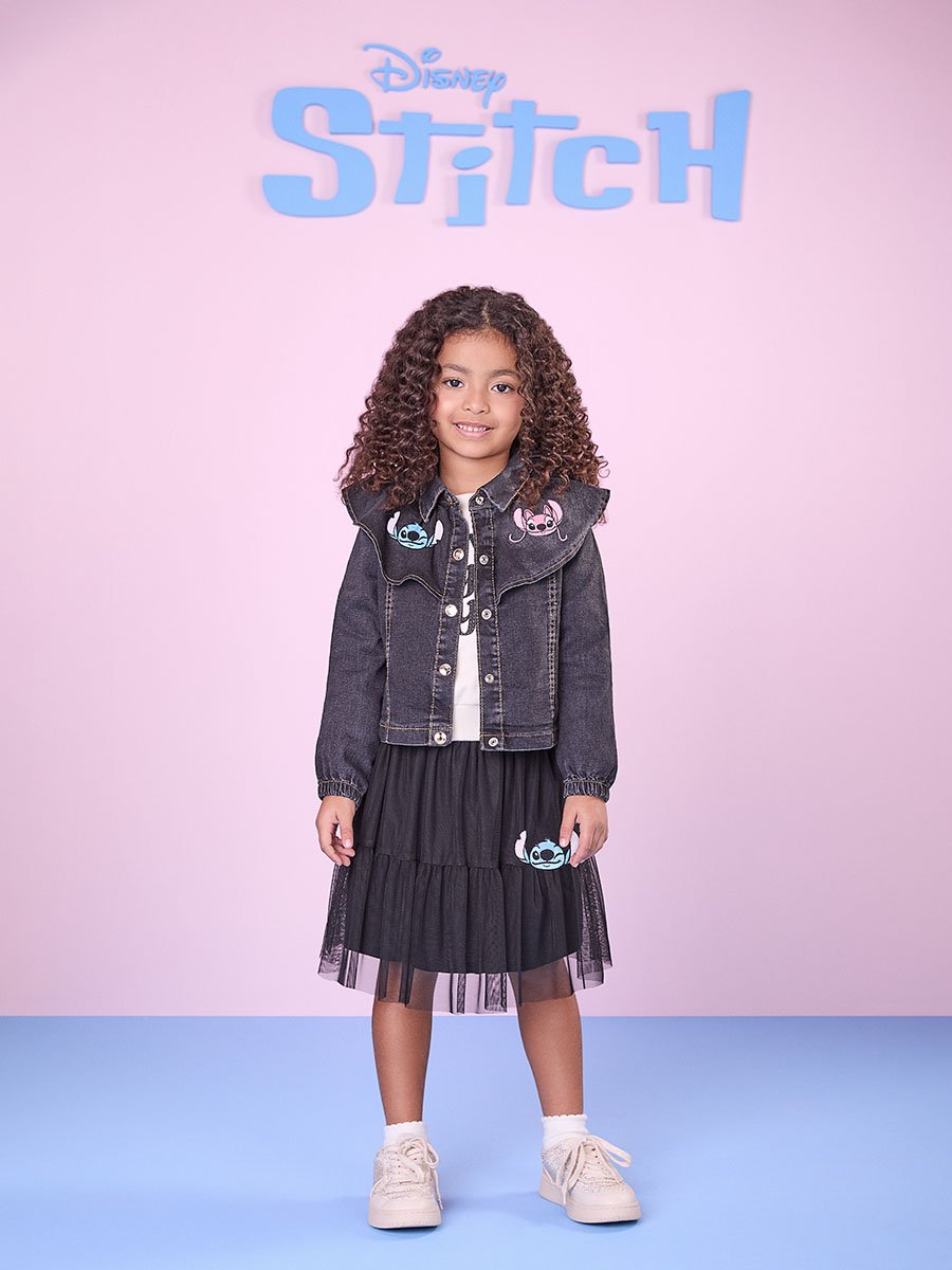 Jaqueta Jeans Black com Patch do Stitch