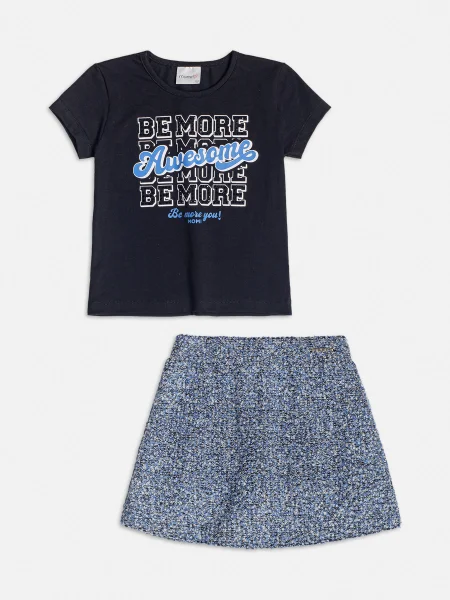 Conjunto Blusa Manga Curta e Saia de Tweed