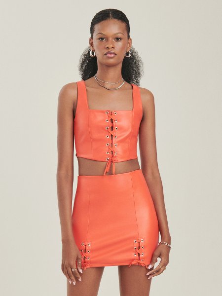 Cropped Fake Leather Laranja