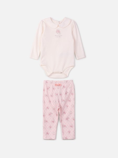 Conjunto com Estampa de Coelhinhos