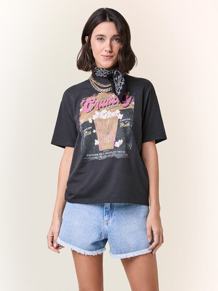 T-Shirt Preta Estampada