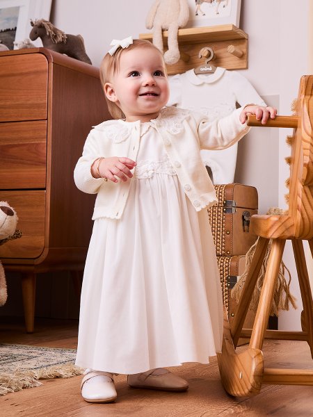 Vestido Off White com Tule