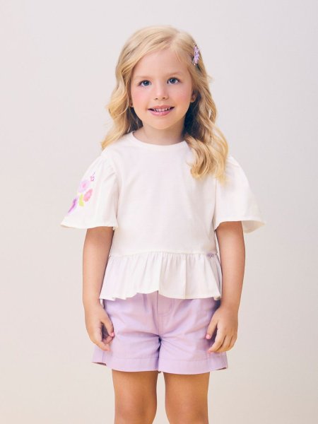 Conjunto com Bordados de Flores