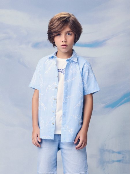 Camisa Azul com Estampa Tropical