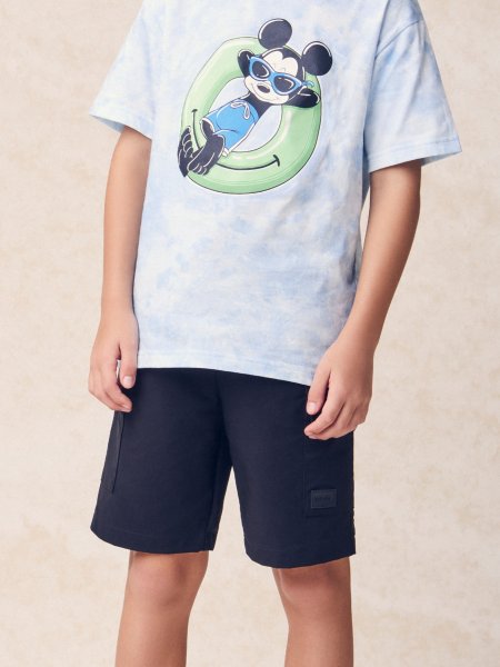 Bermuda Preta com Lapelas