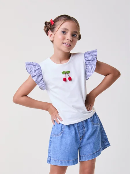 T-Shirt com Listras nas Mangas e Cereja