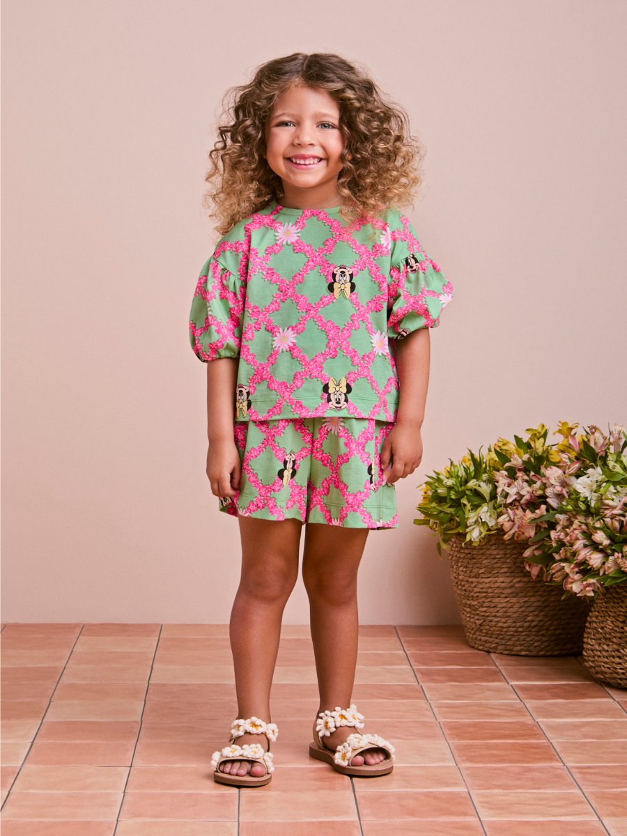 Conjunto Infantil com Camisa e Saia Bordada