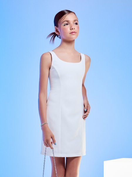 Vestido de Alfaiataria com Recorte