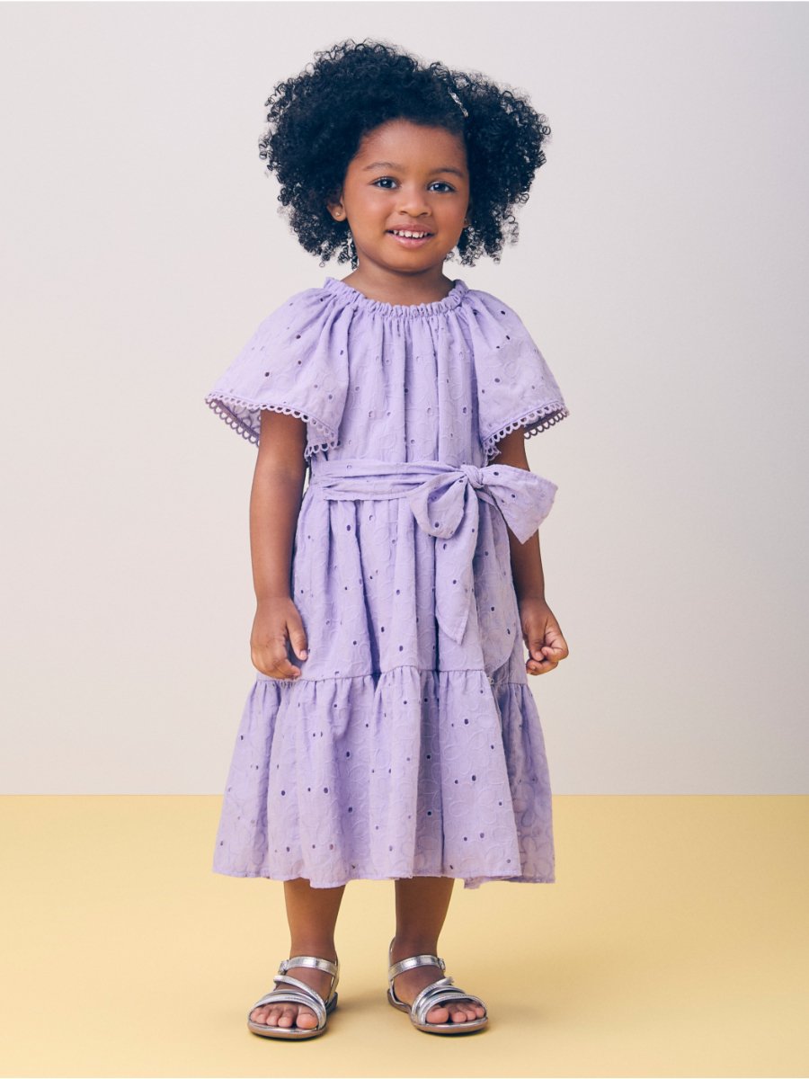 Vestido Manga Curta com Corações