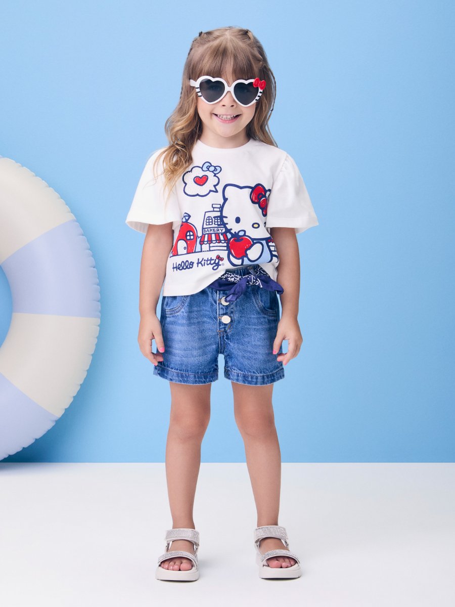 Short Jeans com Botões