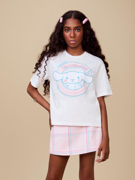T-Shirt Off White da Cinnamoroll
