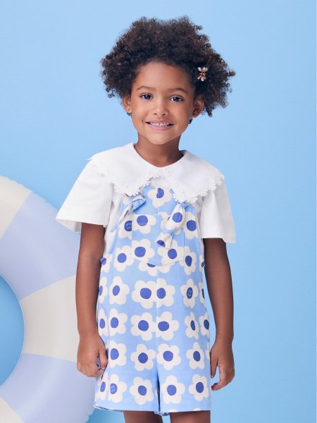 Jardineira Azul com Florzinhas