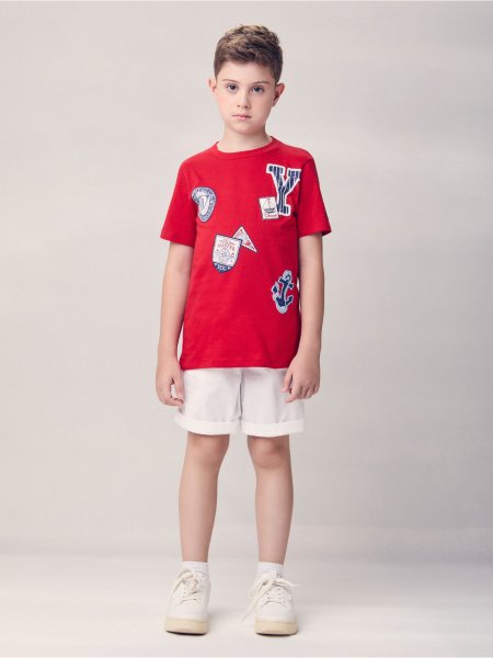 Camiseta Vermelha com Patch