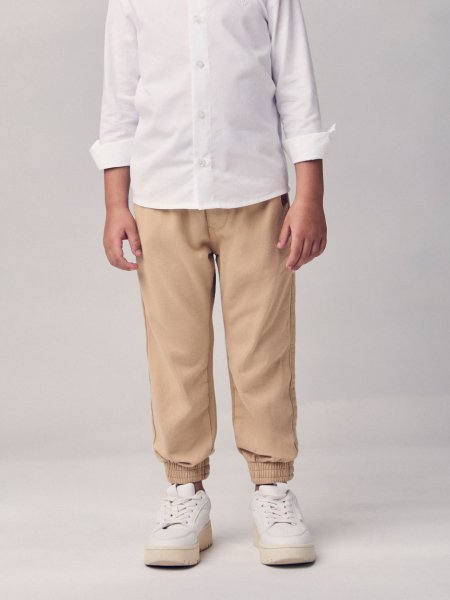 Calça Bege de Sarja e Moletom