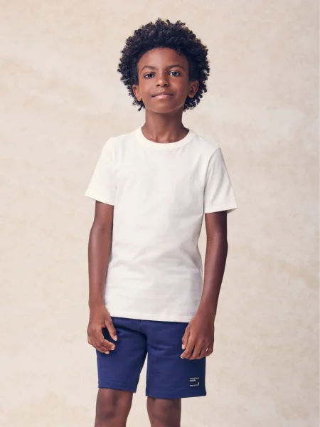 Camiseta Infantil Básica com Bordado