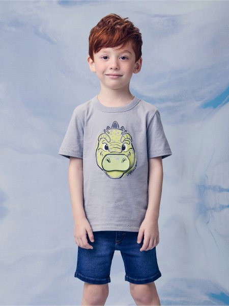 Camiseta Infantil com Estampa de Dino Interativo