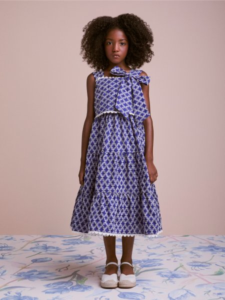 Vestido Infantil com Bordado e Renda