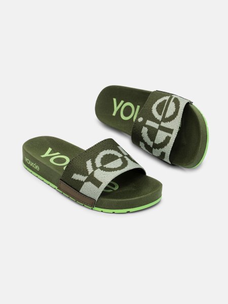 Chinelo Slide Verde com Tira de Tecido Tramado