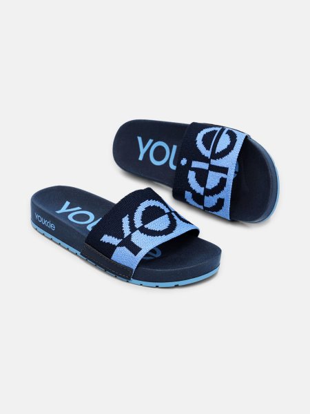 Chinelo Menino Slide com Tira de Tecido Tramado