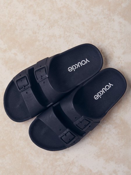 Sandália Preta Birken com Fivelas