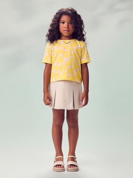 Conjunto Blusa M/Malha Corações E Shorts Saia Com Prega Anime