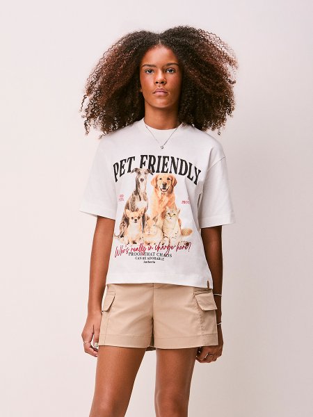 T-Shirt Feminina Pet Friendly com Strass Authoria