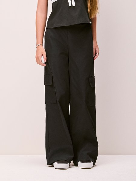 Calça Wide Cargo Feminina Alfaiataria Black Authoria