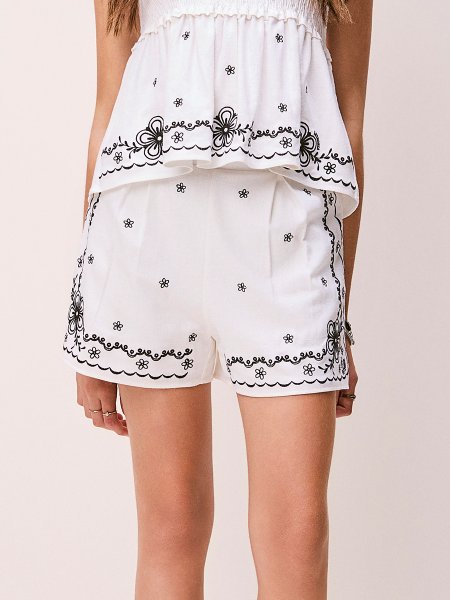Shorts Feminino Bordado Floral Authoria