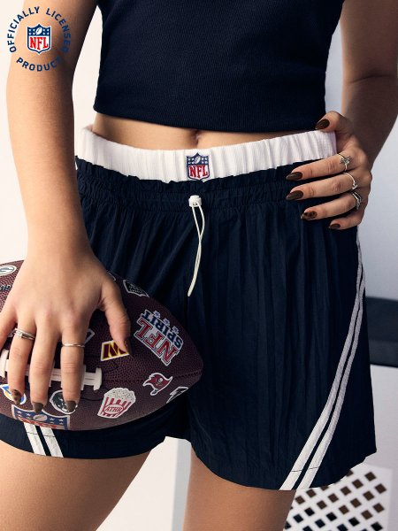 Short NFL Feminino Runner com Recortes da Authoria