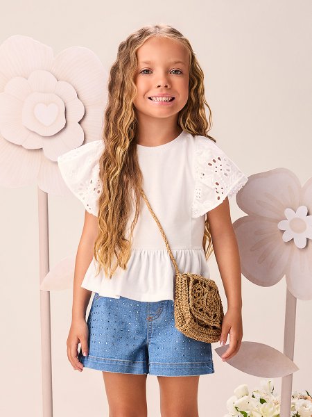 Blusa Infantil Menina Off White com Mangas de Laise Momi